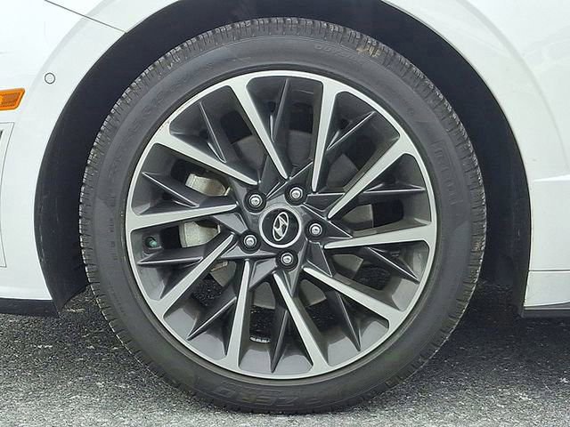 Certified 2023 Hyundai Sonata Limited w/ Cargo Package image 9