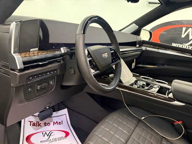 Used 2026 Cadillac Escalade Platinum Sport w/ LPO, ONYX Package image 12