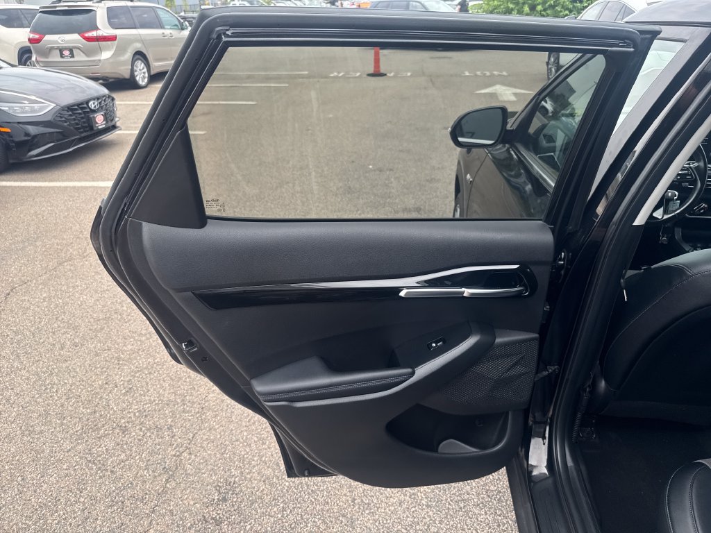 Used 2021 Kia Seltos S AWD/4WD image 38