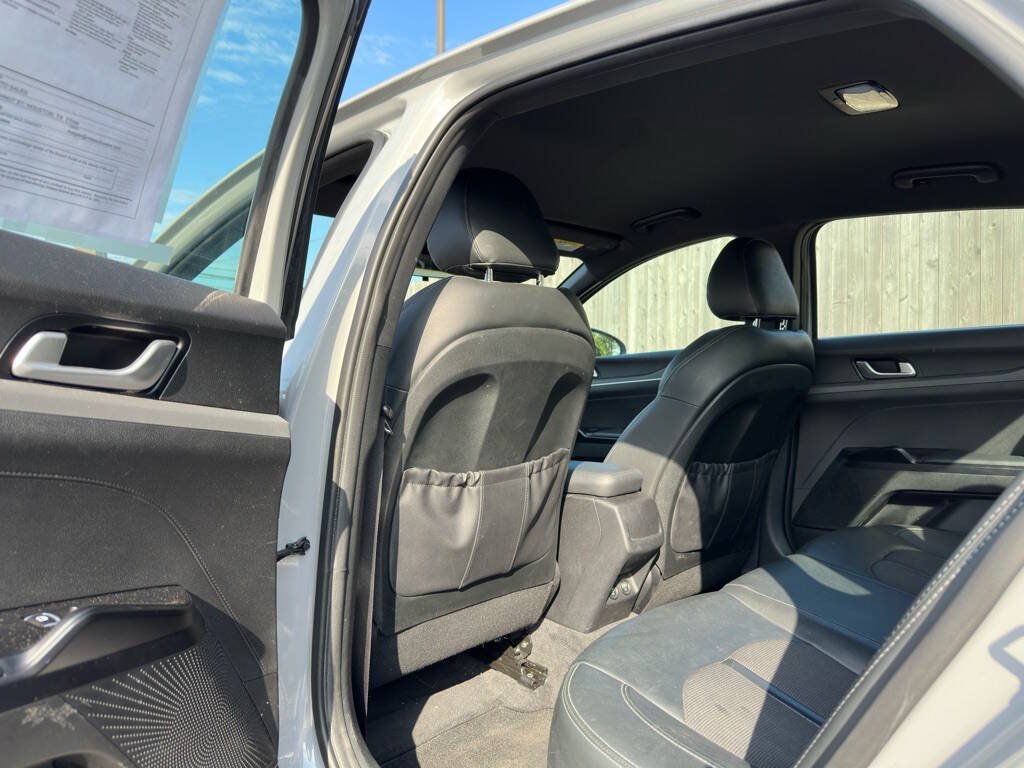 Used 2022 Kia K5 GT-Line FWD image 8