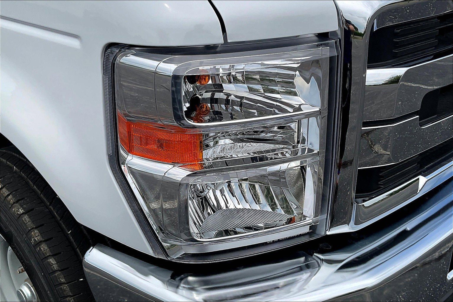 New 2026 Ford E-350 and Econoline 350 Super Duty w/ Power Equipment Group image 13