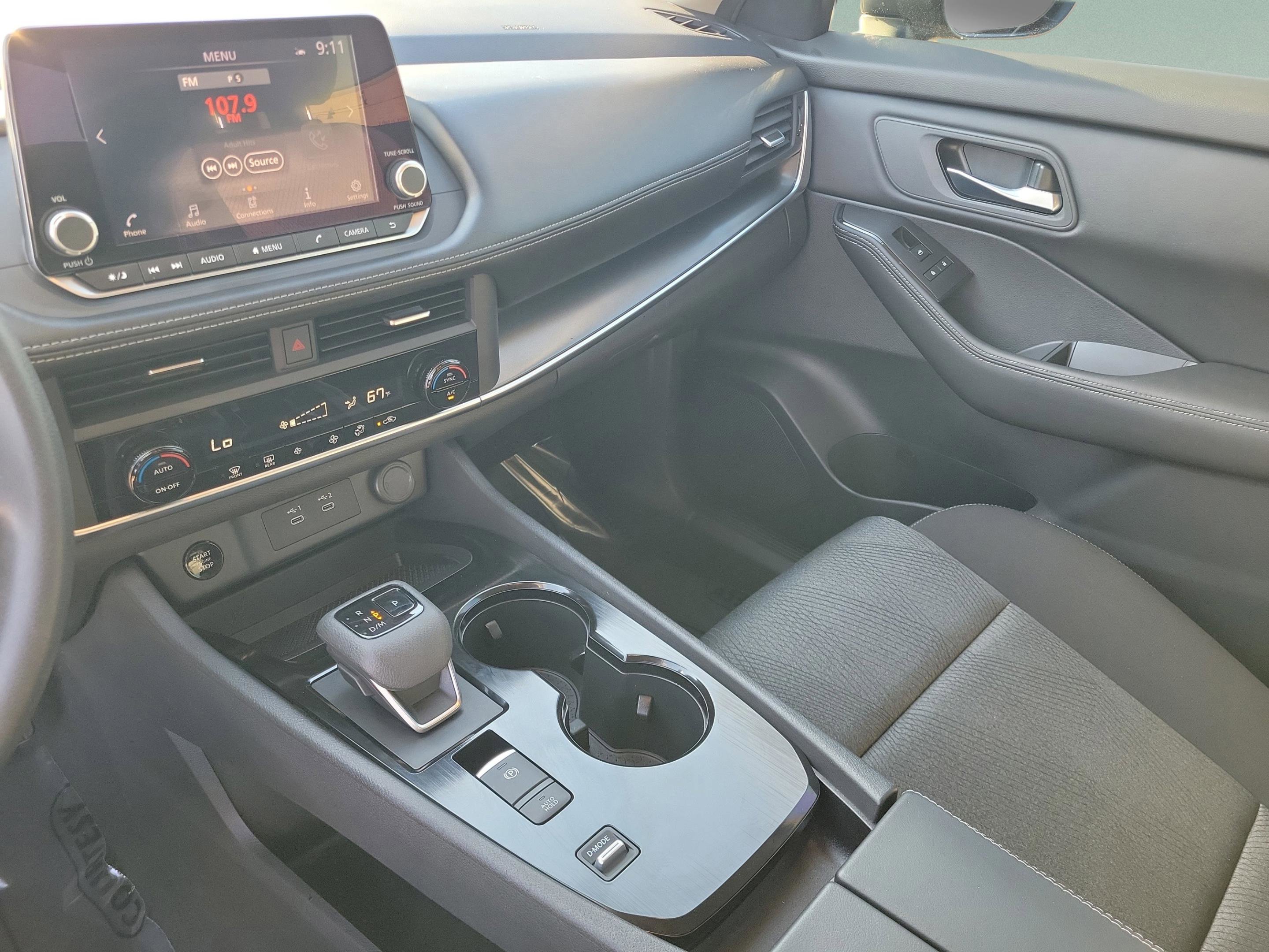 Certified 2024 Nissan Rogue SV image 31