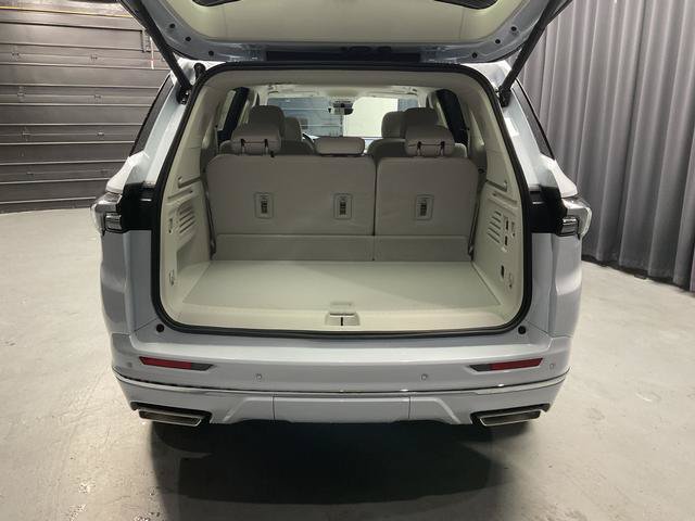 New 2026 Buick Enclave Avenir w/ Super Cruise Package AWD/4WD image 9