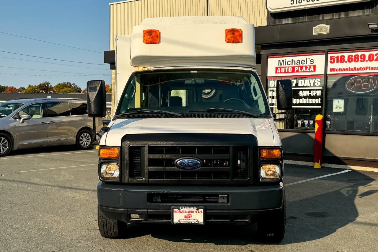 Used 2011 Ford E-350 and Econoline 350 Extended Super Duty w/ PWR Group RWD image 14