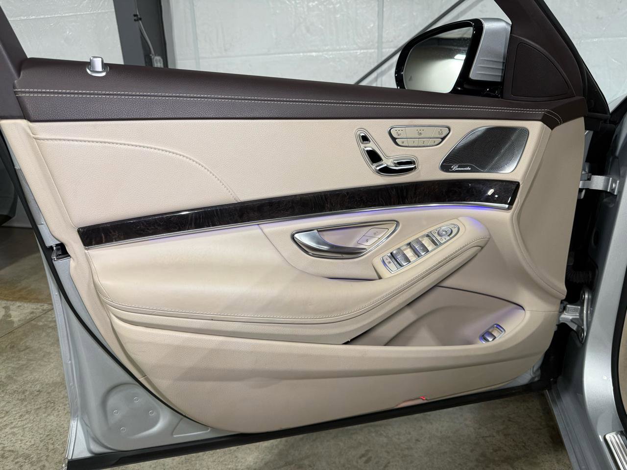 Used 2015 Mercedes-Benz S 550 Sedan w/ Premium 1 Package image 12