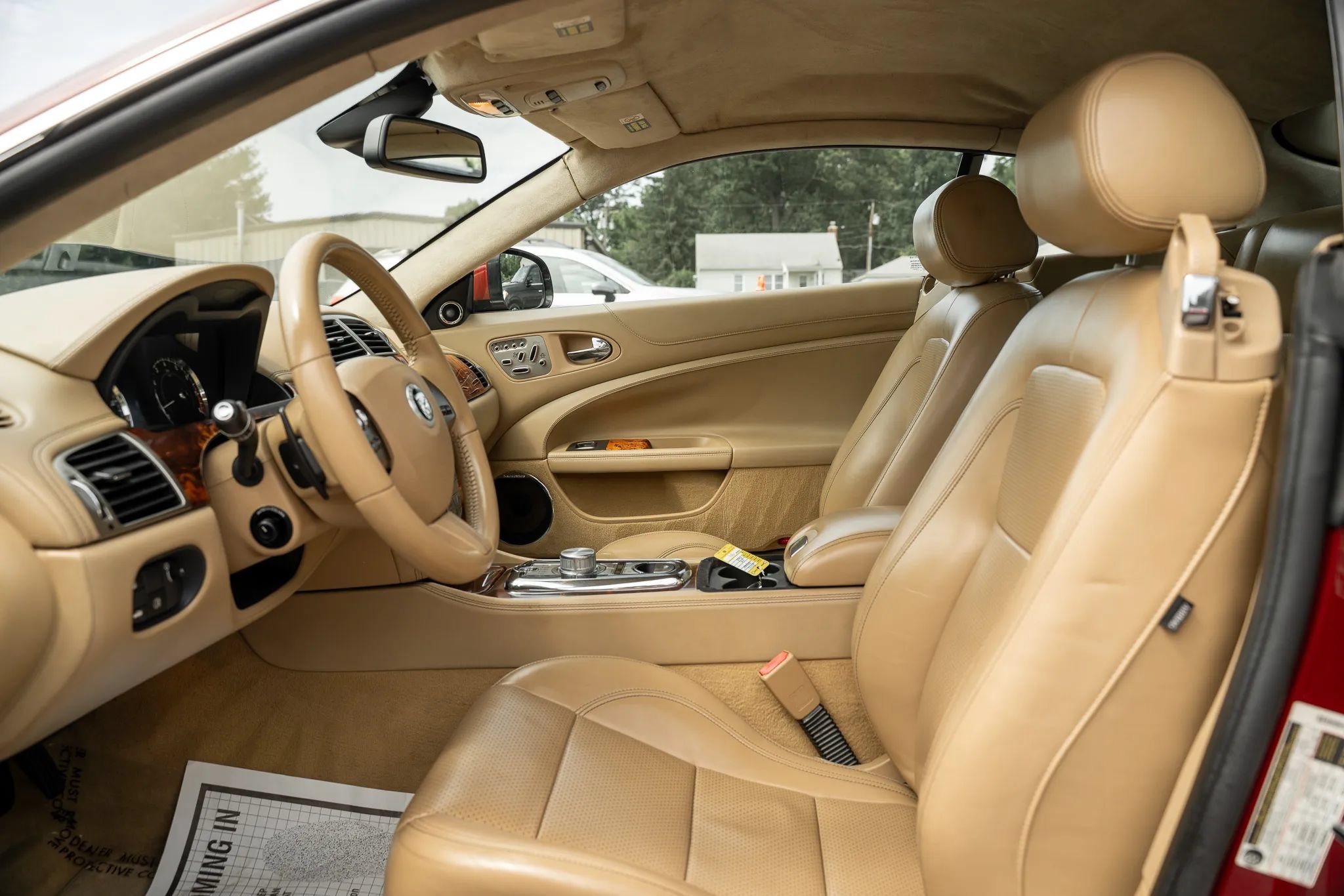 Used 2010 Jaguar XK Coupe RWD image 7