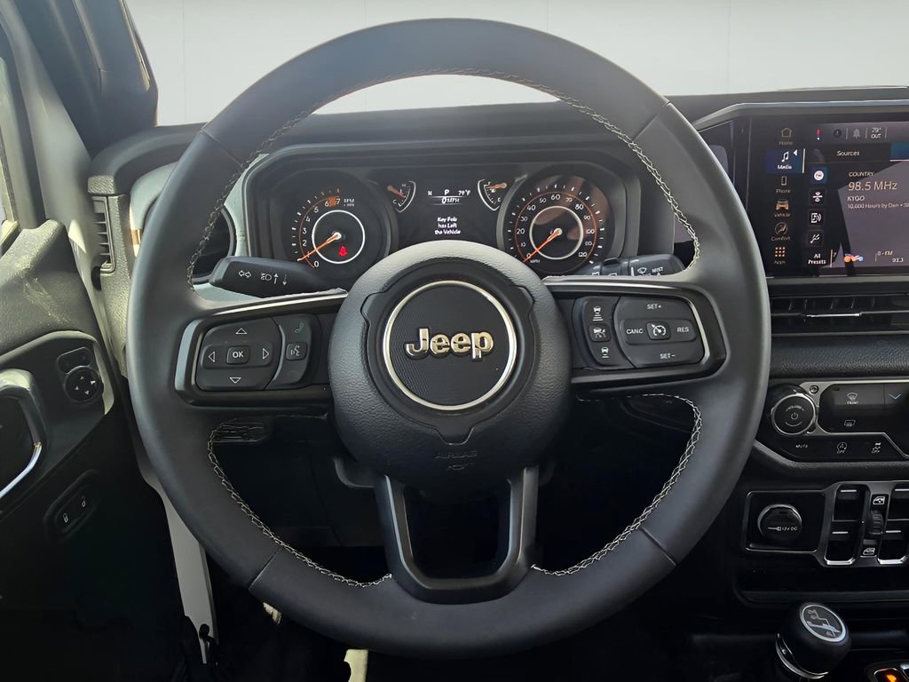 Used 2025 Jeep Wrangler Unlimited Sport AWD/4WD image 15
