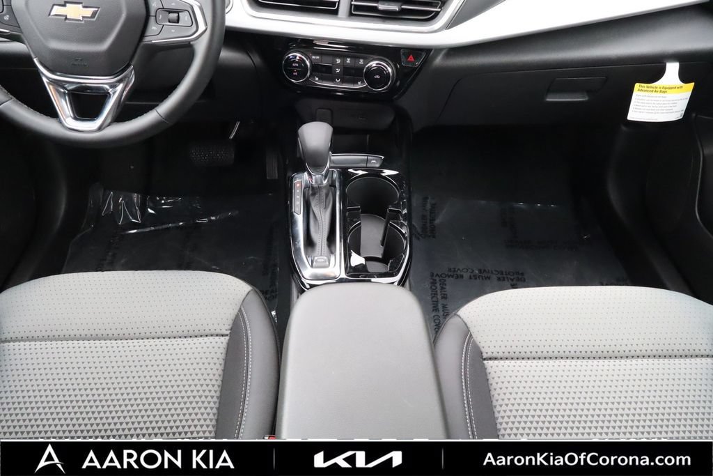 Used 2026 Chevrolet Trax LT w/ Driver Confidence Package FWD image 31