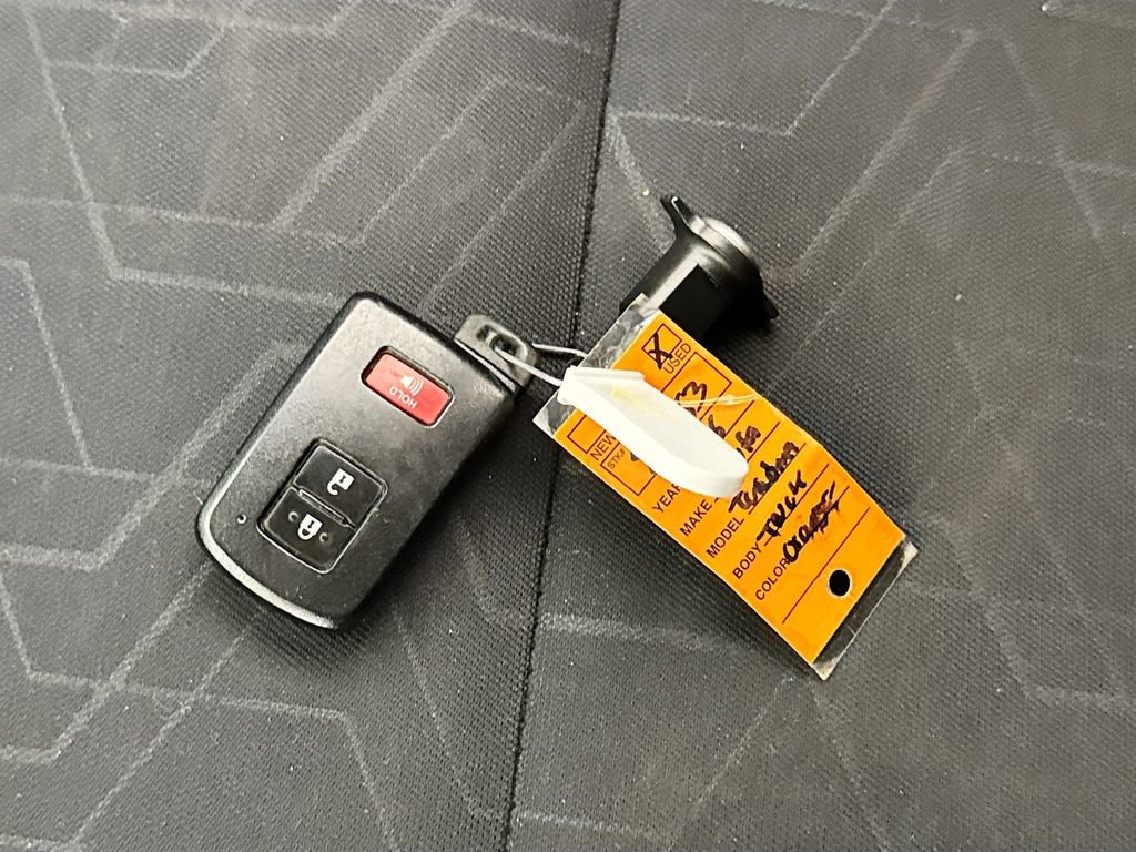 Used 2016 Toyota Tacoma TRD Off-Road w/ Towing Package image 24