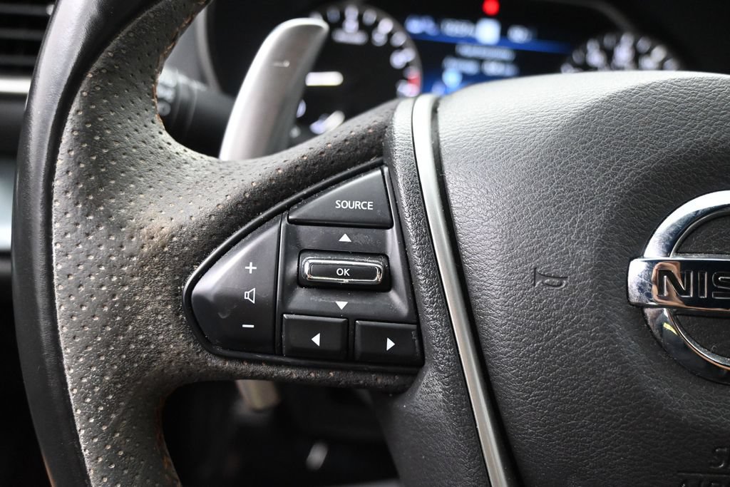 Used 2020 Nissan Maxima SR w/ Illumination Package FWD image 21
