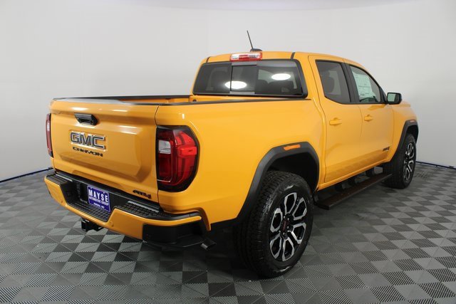 New 2026 GMC Canyon AT4 w/ AT4 Premium Package image 24