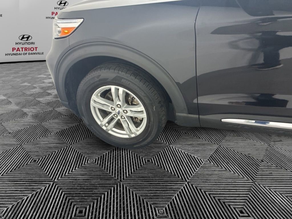 Used 2022 Ford Explorer XLT w/ Equipment Group 202A image 17