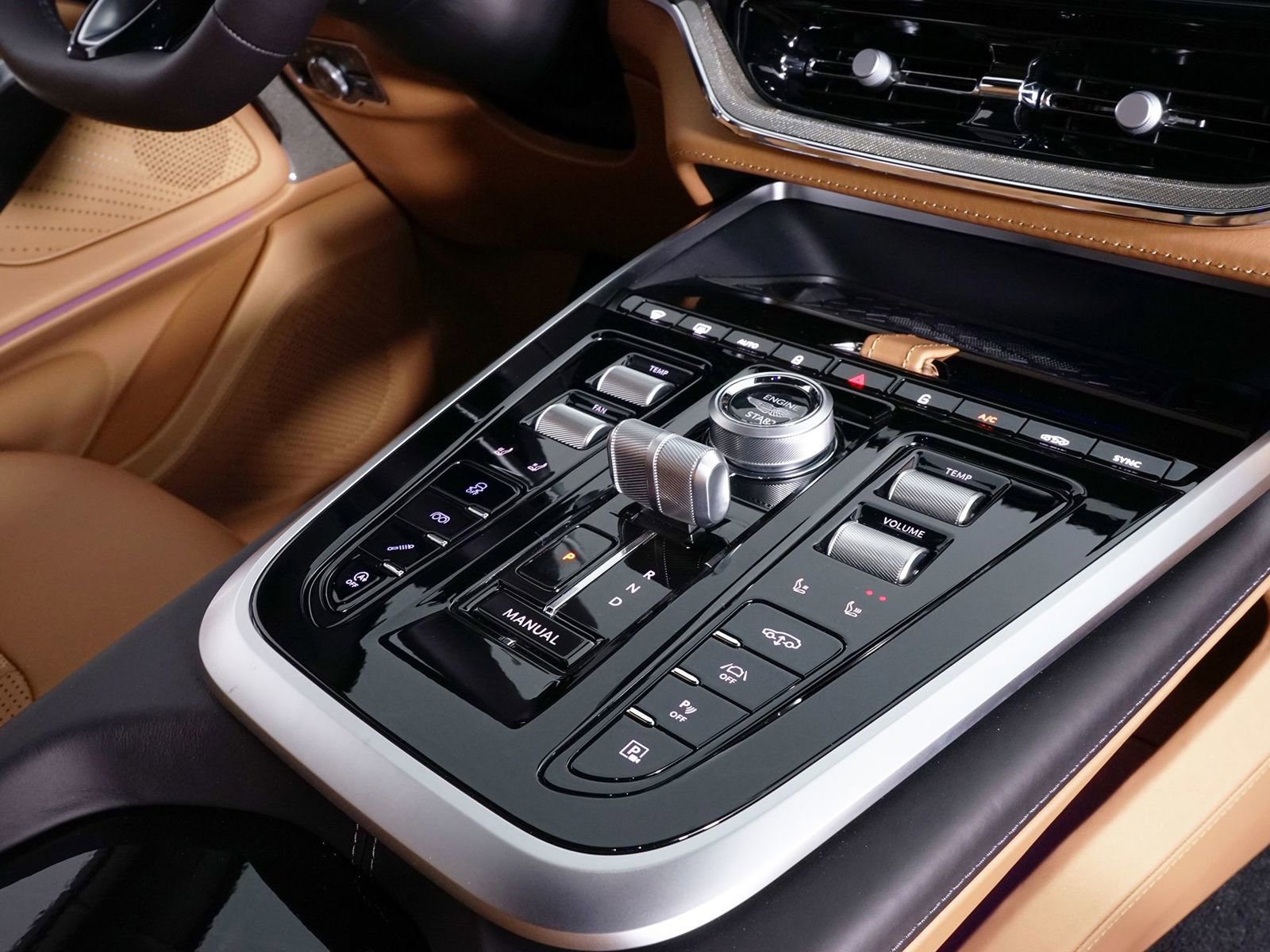 New 2026 Aston Martin DBX 707 AWD/4WD image 25
