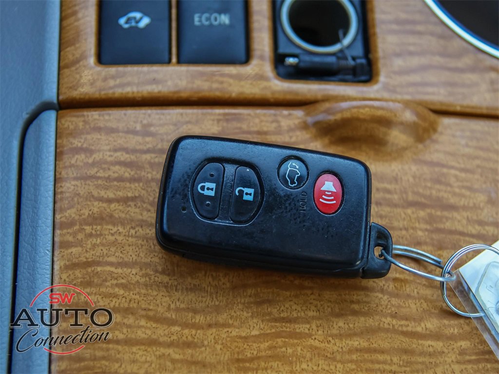 Used 2010 Toyota Highlander Limited image 39