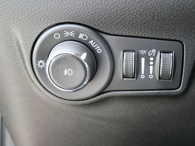 Used 2024 Jeep Compass Trailhawk AWD/4WD image 20