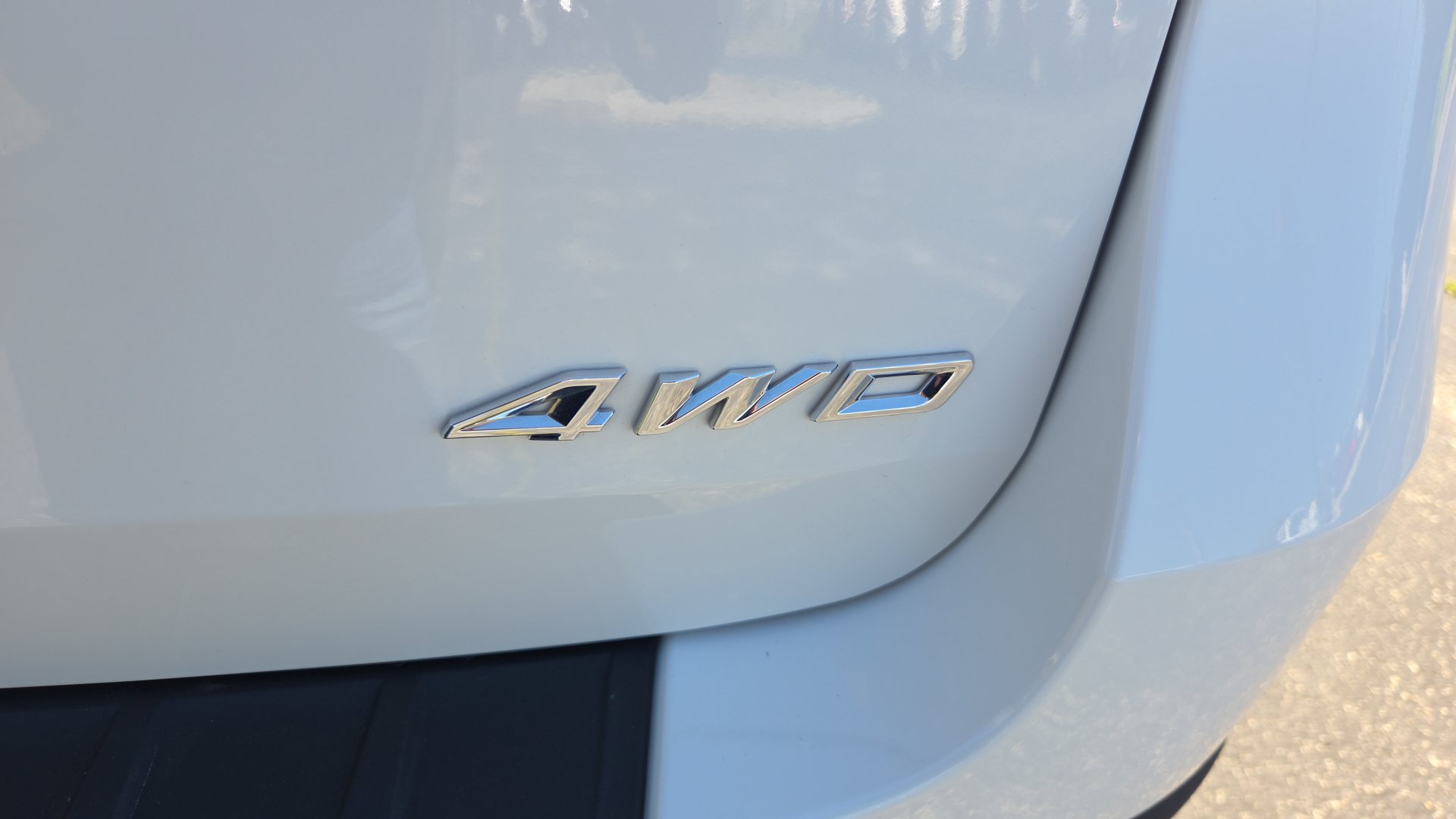 Used 2025 Ford Explorer ST AWD/4WD image 10
