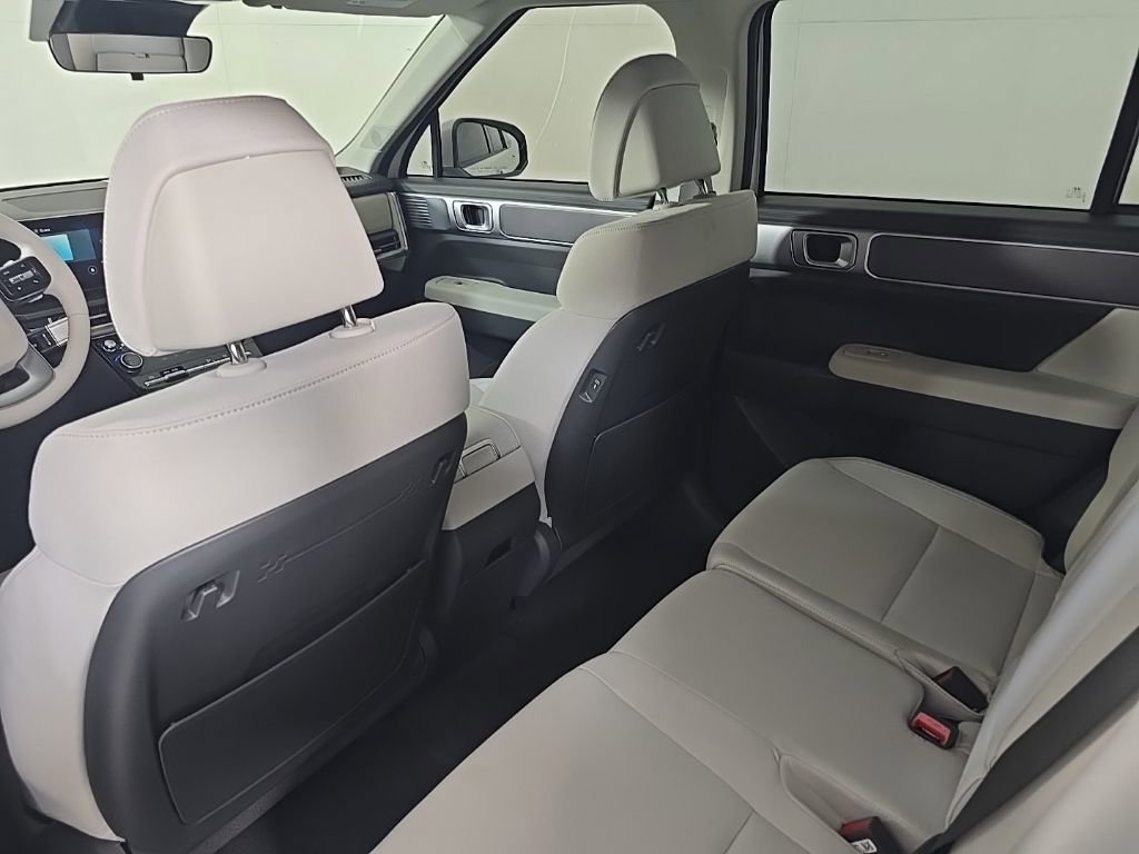 New 2026 Hyundai Santa Fe SE FWD image 23