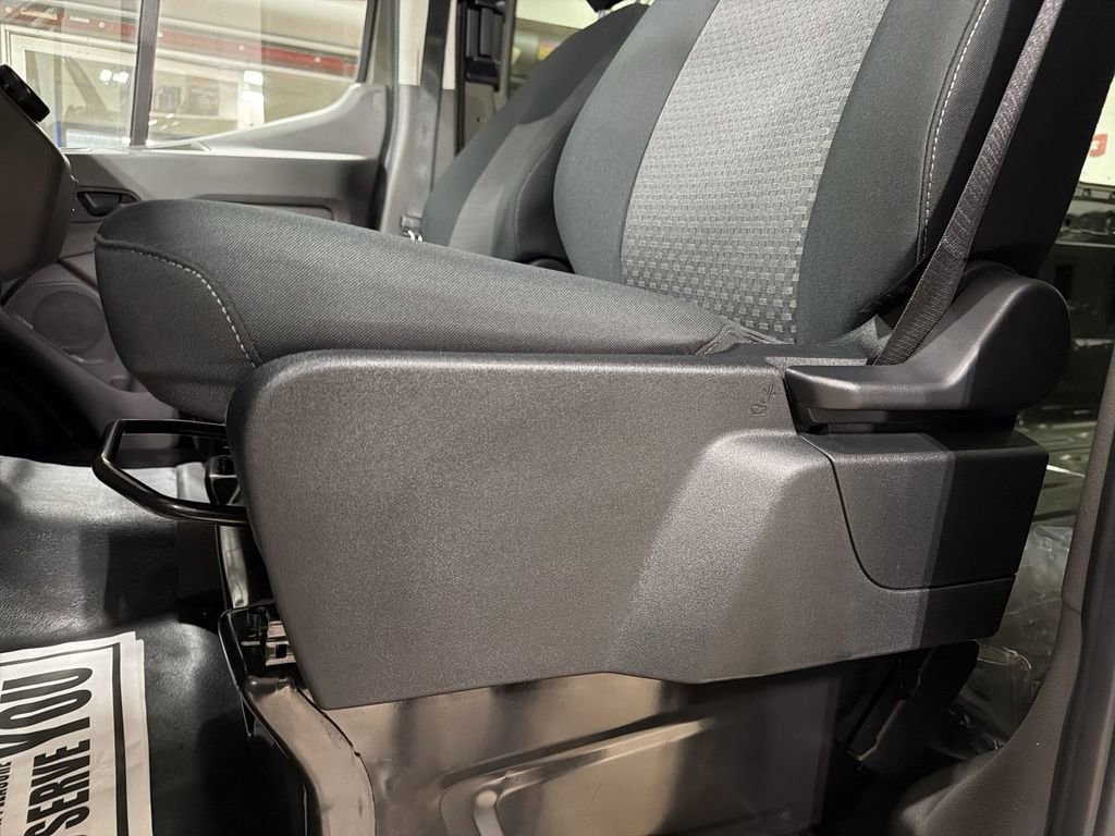 Used 2026 Ford E-Transit 148 High Roof w/ Parcel Delivery Package RWD image 14