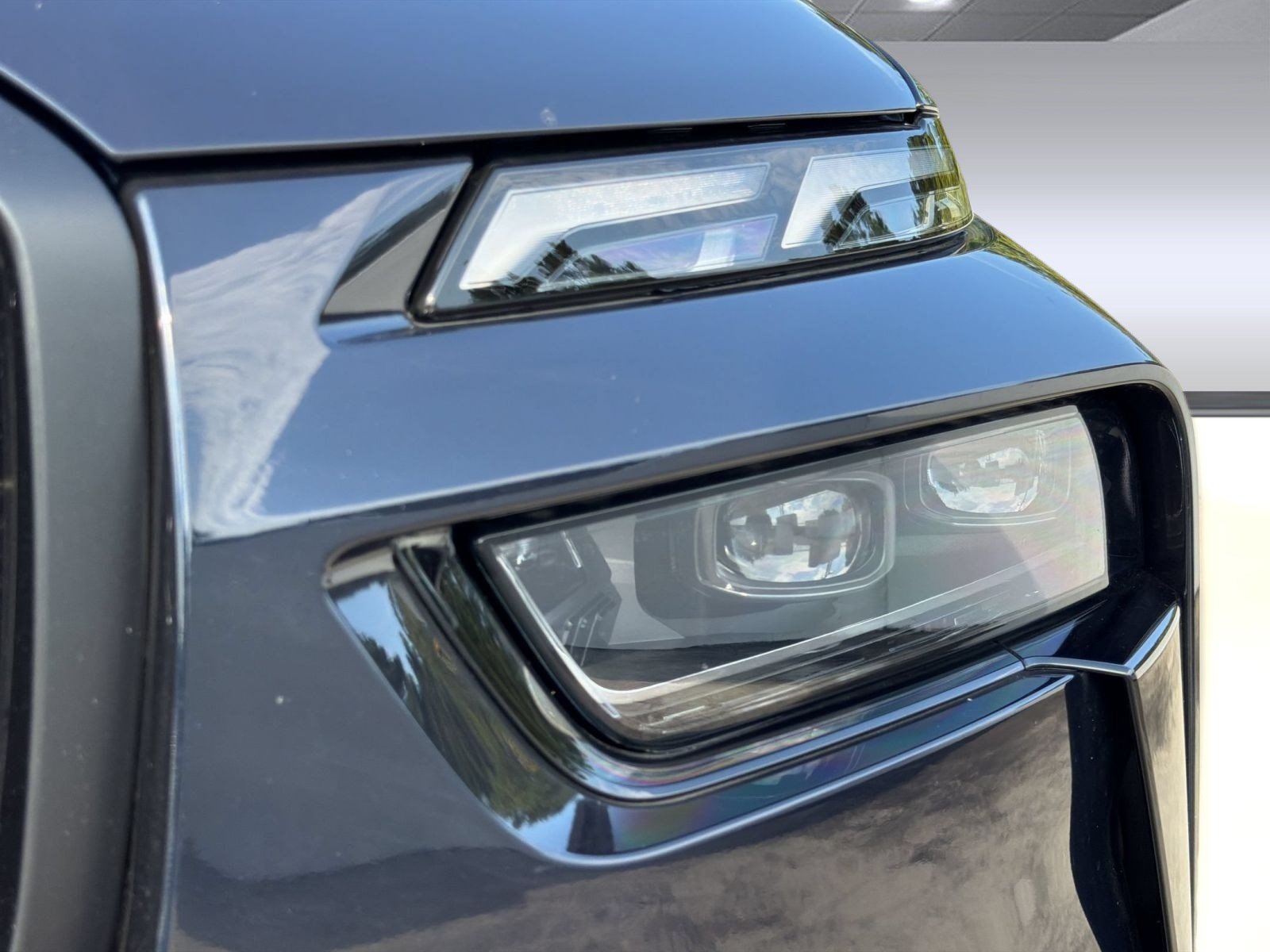 New 2027 BMW X7 xDrive40i w/ M Sport Package AWD/4WD image 10