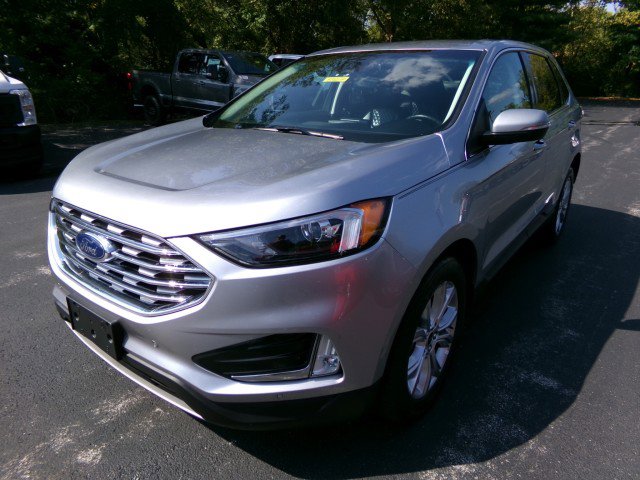 Used 2023 Ford Edge Titanium image 4