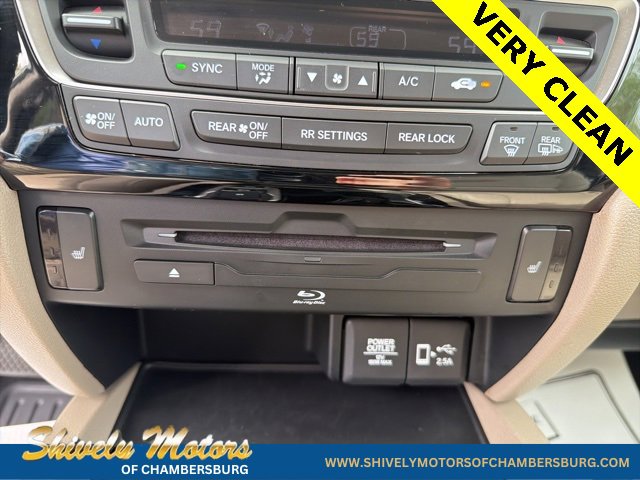 Used 2022 Honda Pilot Touring image 29