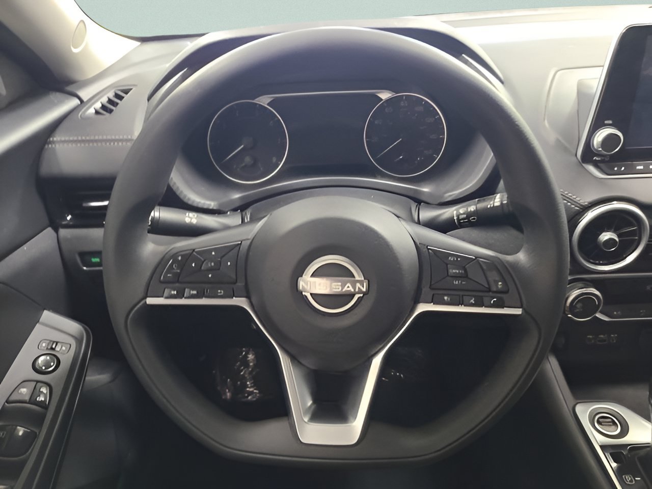 Used 2024 Nissan Sentra SV FWD image 24