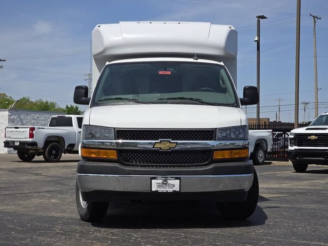 New 2026 Chevrolet Express 3500 w/ Power Convenience Package RWD image 9