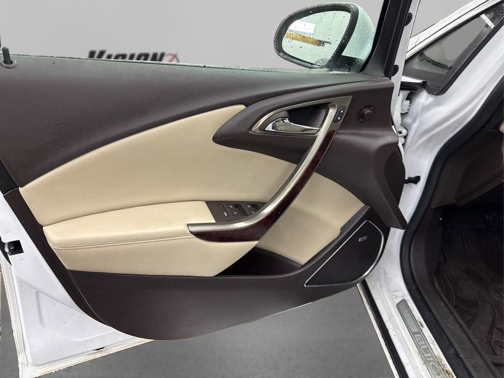 Used 2014 Buick Verano Leather image 23