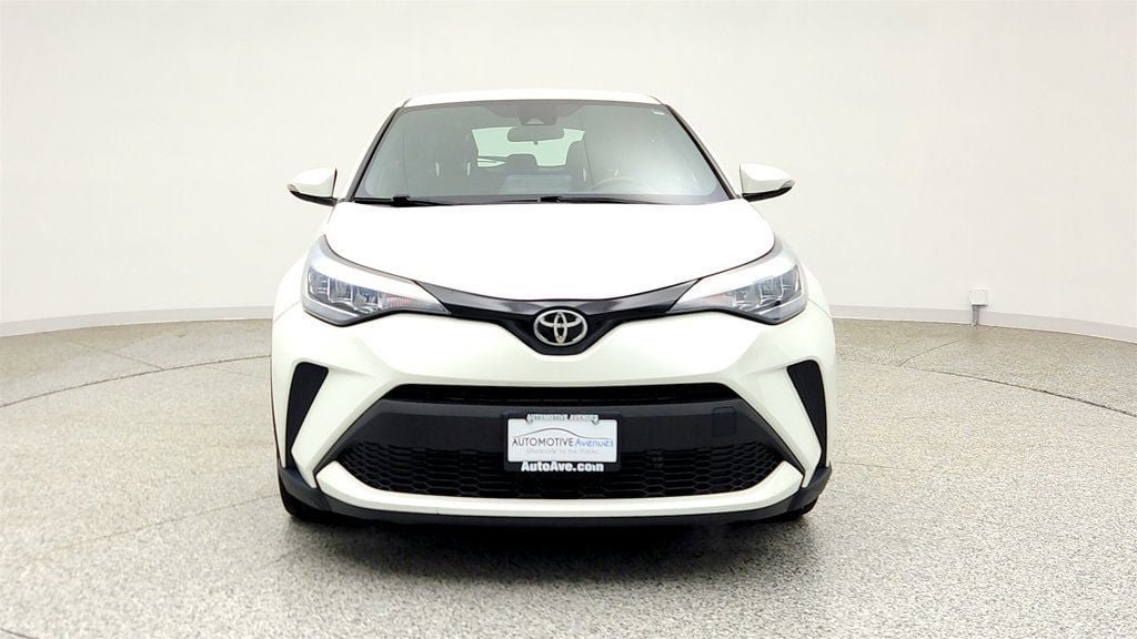 Used 2021 Toyota C-HR XLE FWD image 3
