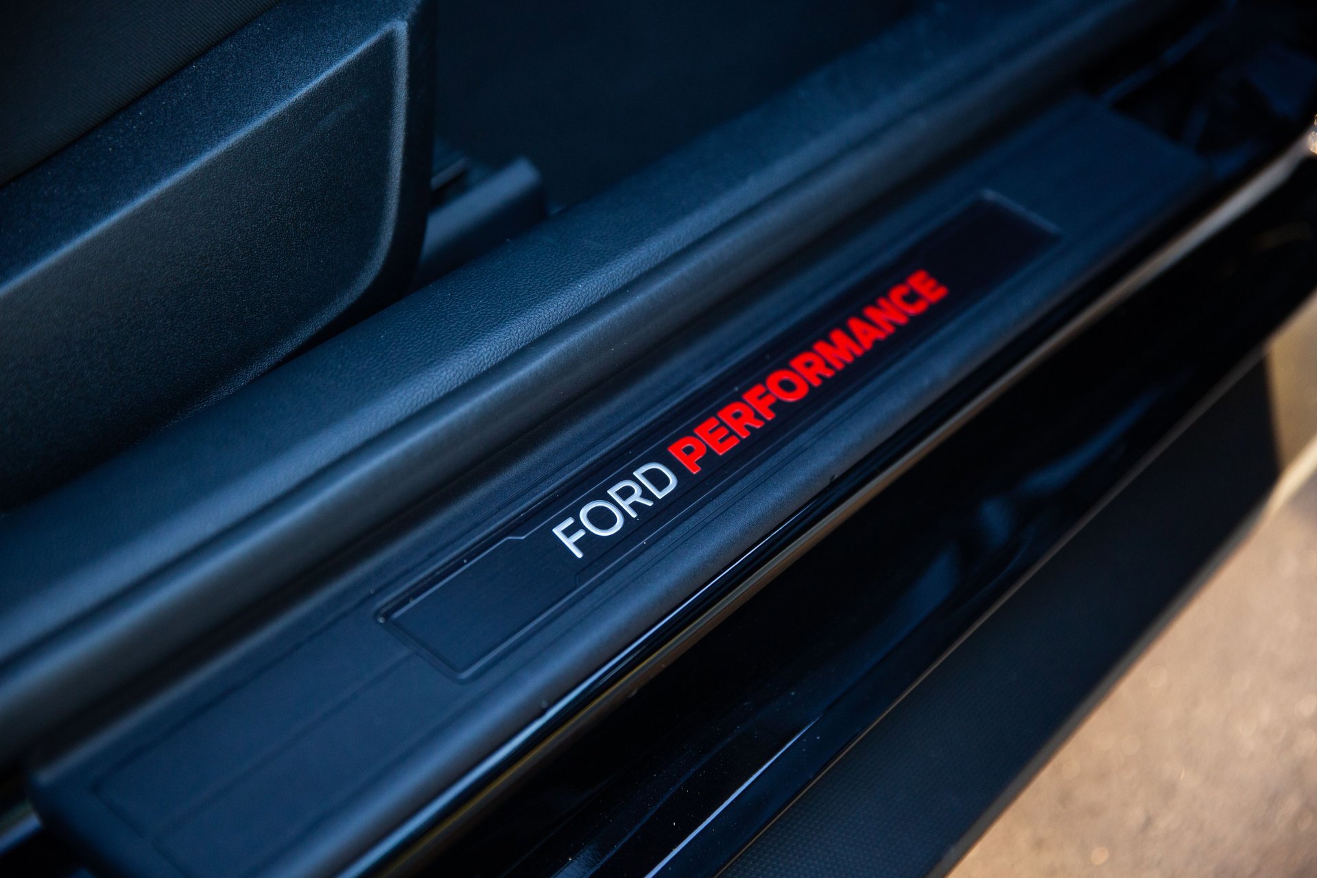 Used 2019 Ford Mustang Shelby GT350 w/ Technology Package image 46