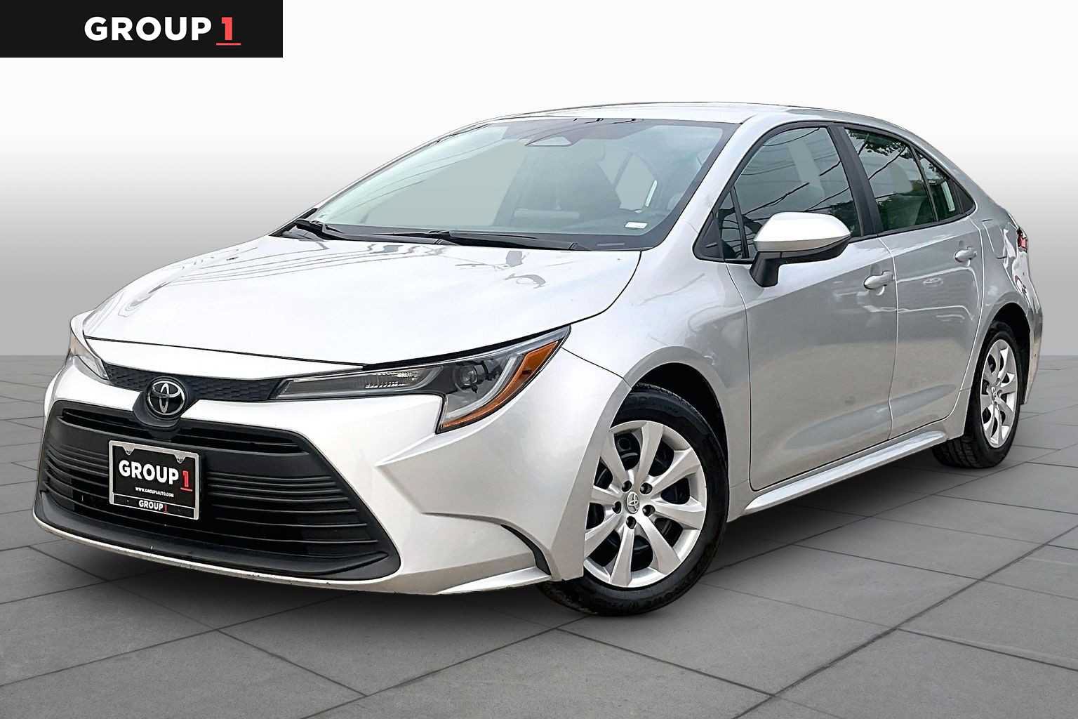 Used 2023 Toyota Corolla LE FWD image 1