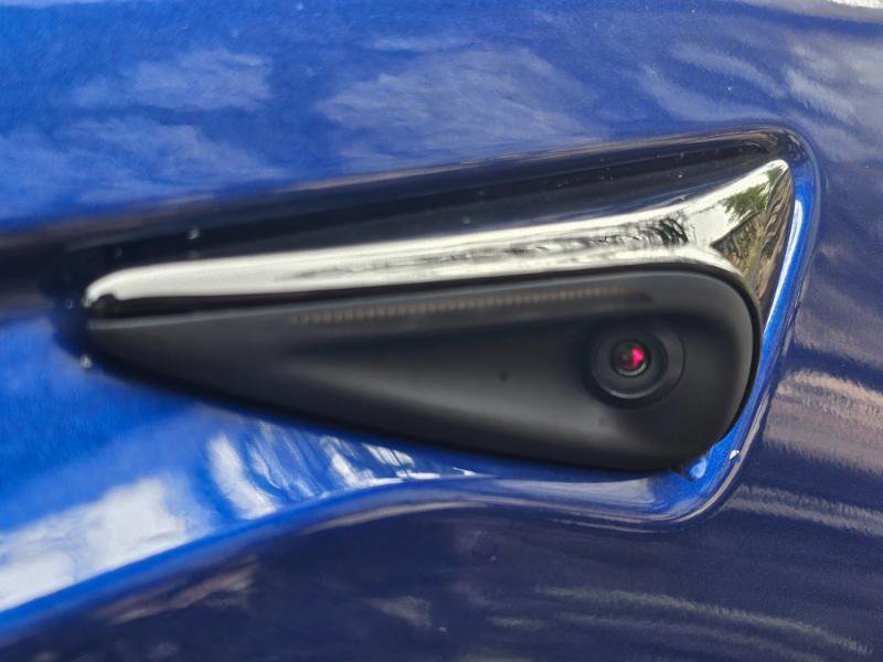 Used 2023 Tesla Model X AWD image 32