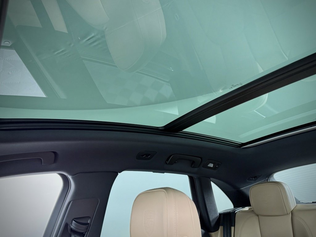 New 2026 Porsche Macan S image 31