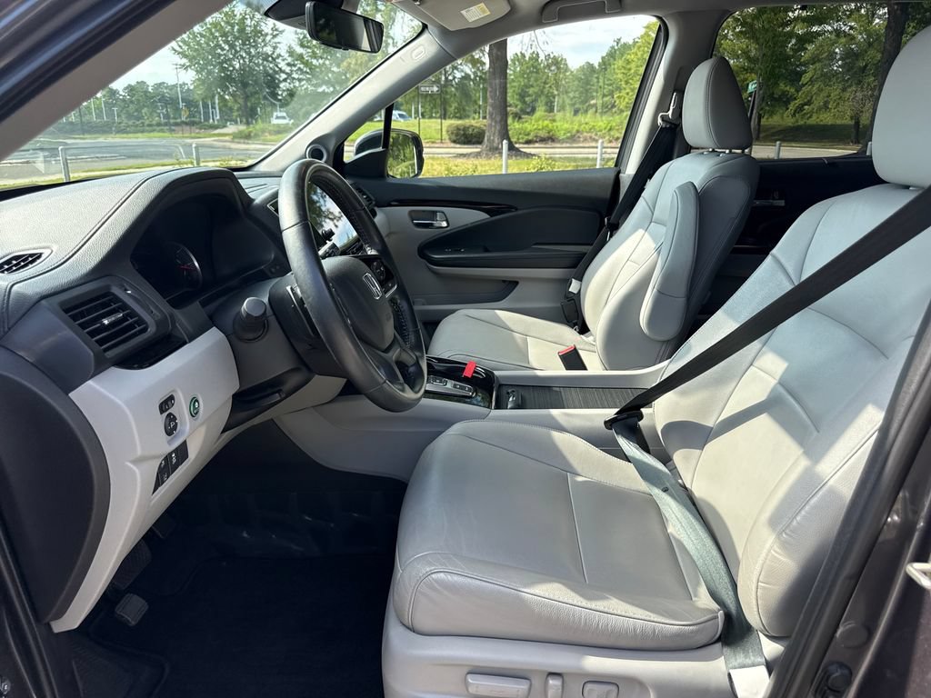Used 2019 Honda Pilot Touring image 13