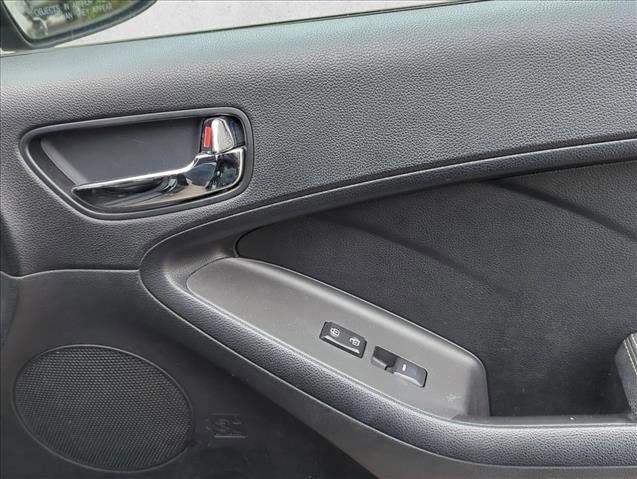 Used 2017 Kia Forte S FWD image 22