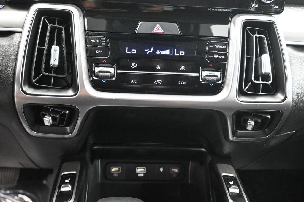 Used 2023 Kia Sorento S w/ Panoramic Sunroof Package FWD image 25