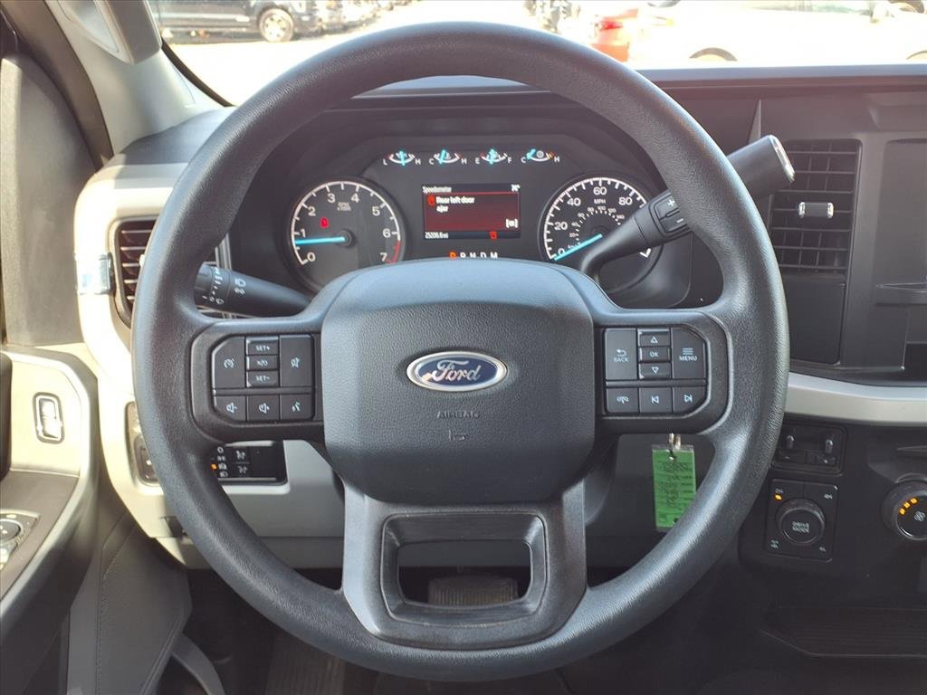 Used 2023 Ford F250 XLT image 30