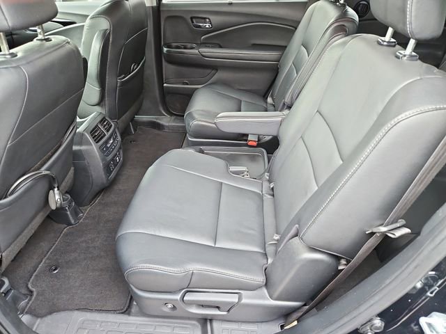 Used 2021 Honda Pilot Touring image 16