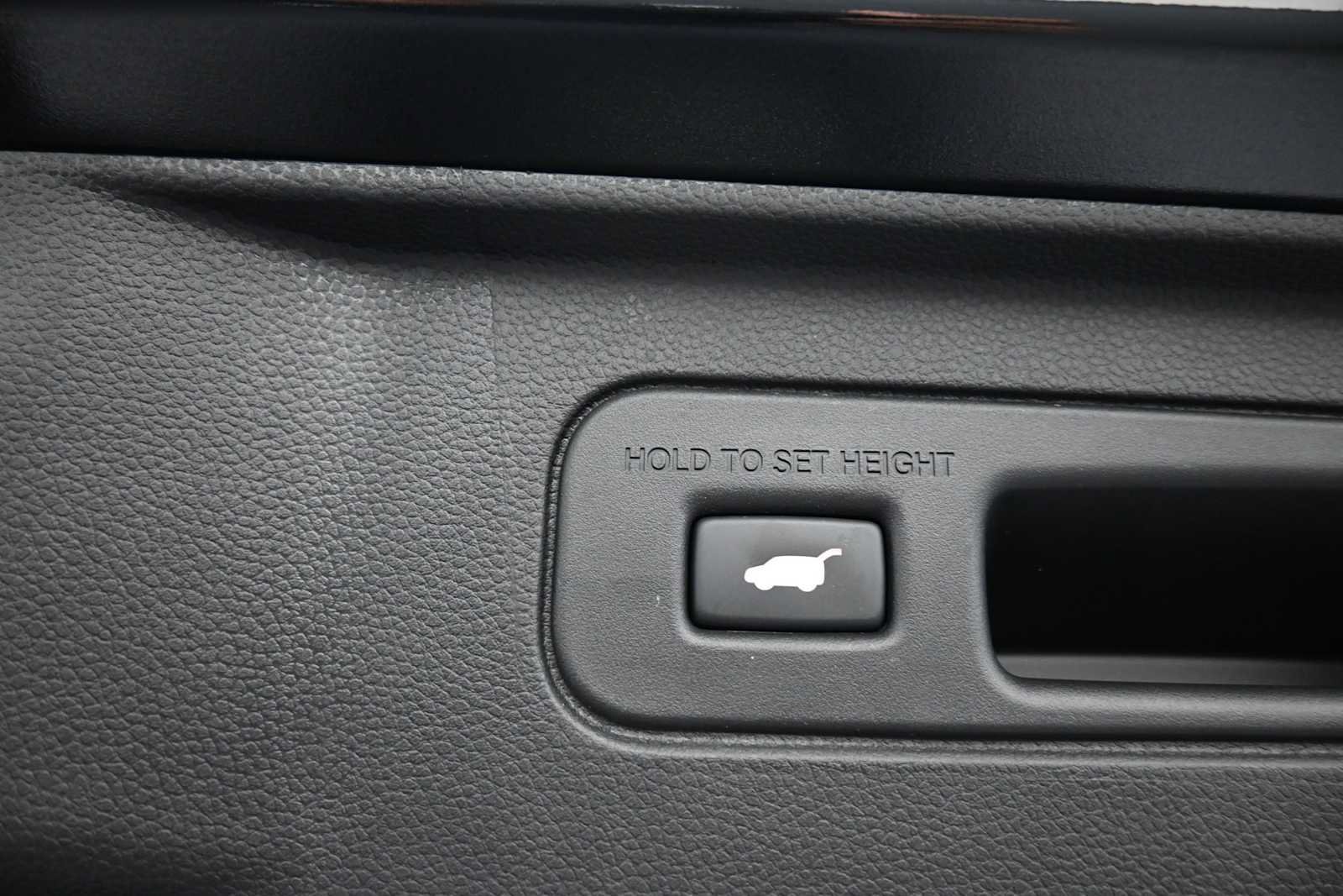 Certified 2025 Honda Pilot Touring image 25