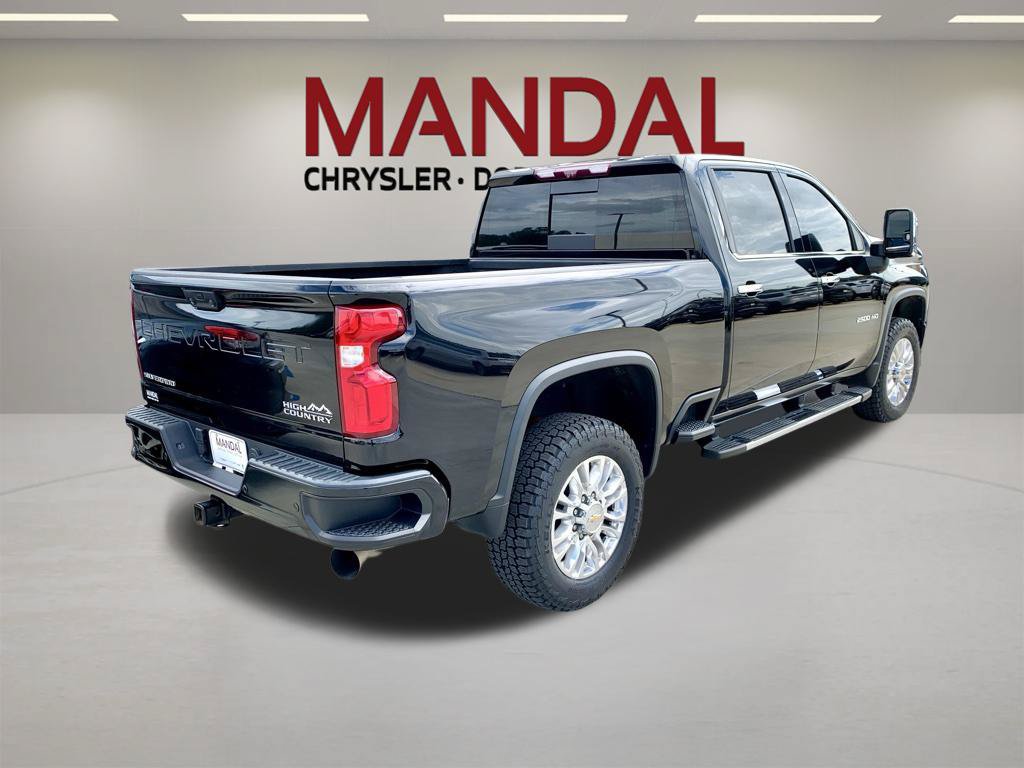 Used 2023 Chevrolet Silverado 2500 High Country w/ Technology Package AWD/4WD image 6