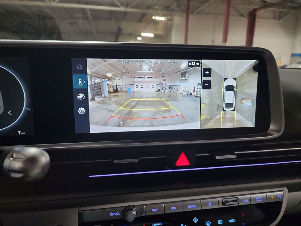 New 2025 Hyundai Ioniq 6 Limited image 25