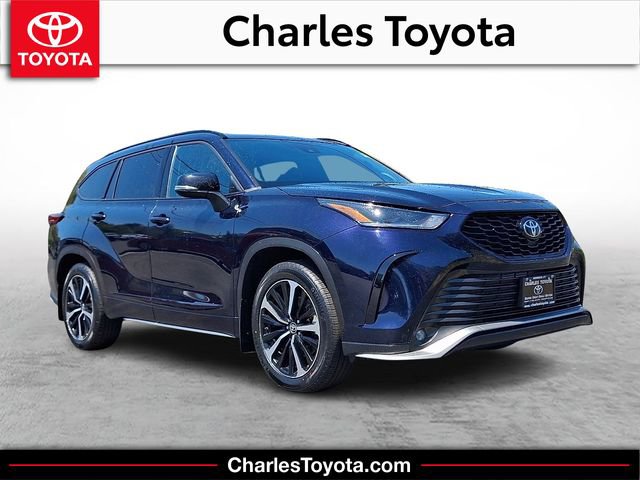 Used 2021 Toyota Highlander XSE AWD/4WD image 1