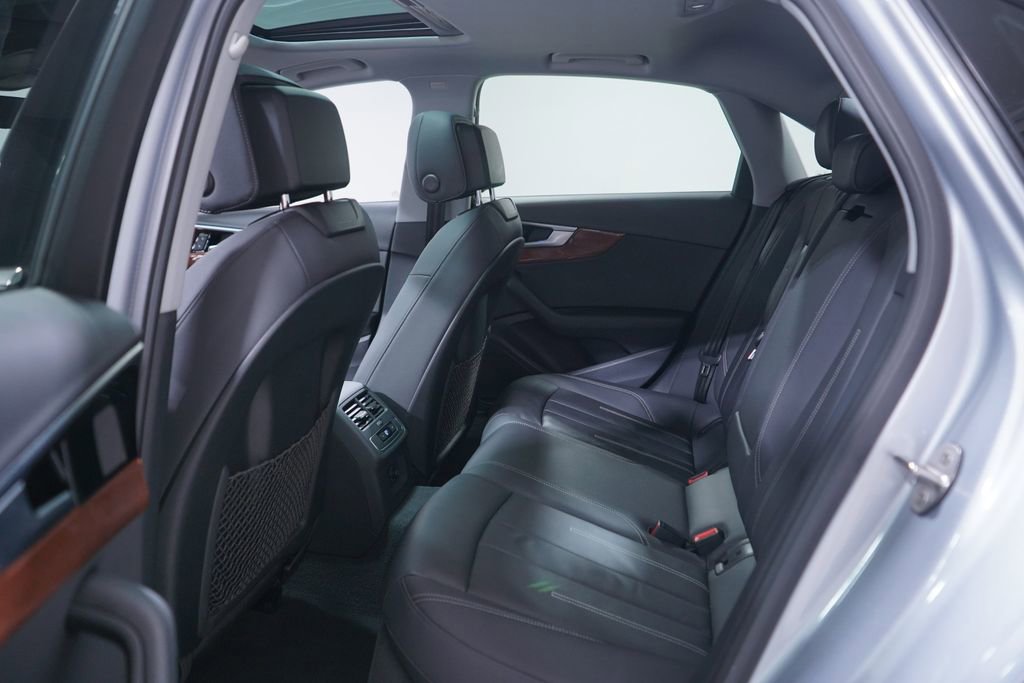 Used 2022 Audi A4 2.0T Premium w/ Convenience Package image 9