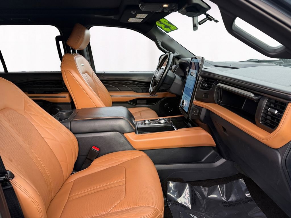 Used 2023 Ford Expedition Max Platinum image 15