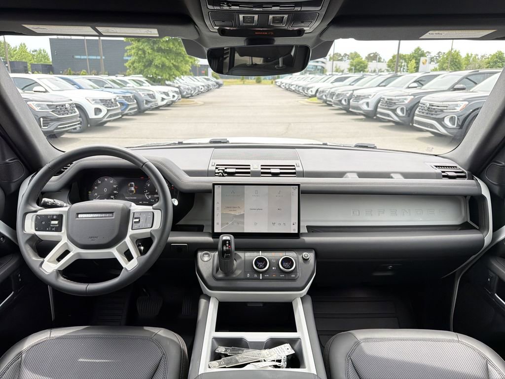Used 2025 Land Rover Defender 110 S AWD/4WD image 18
