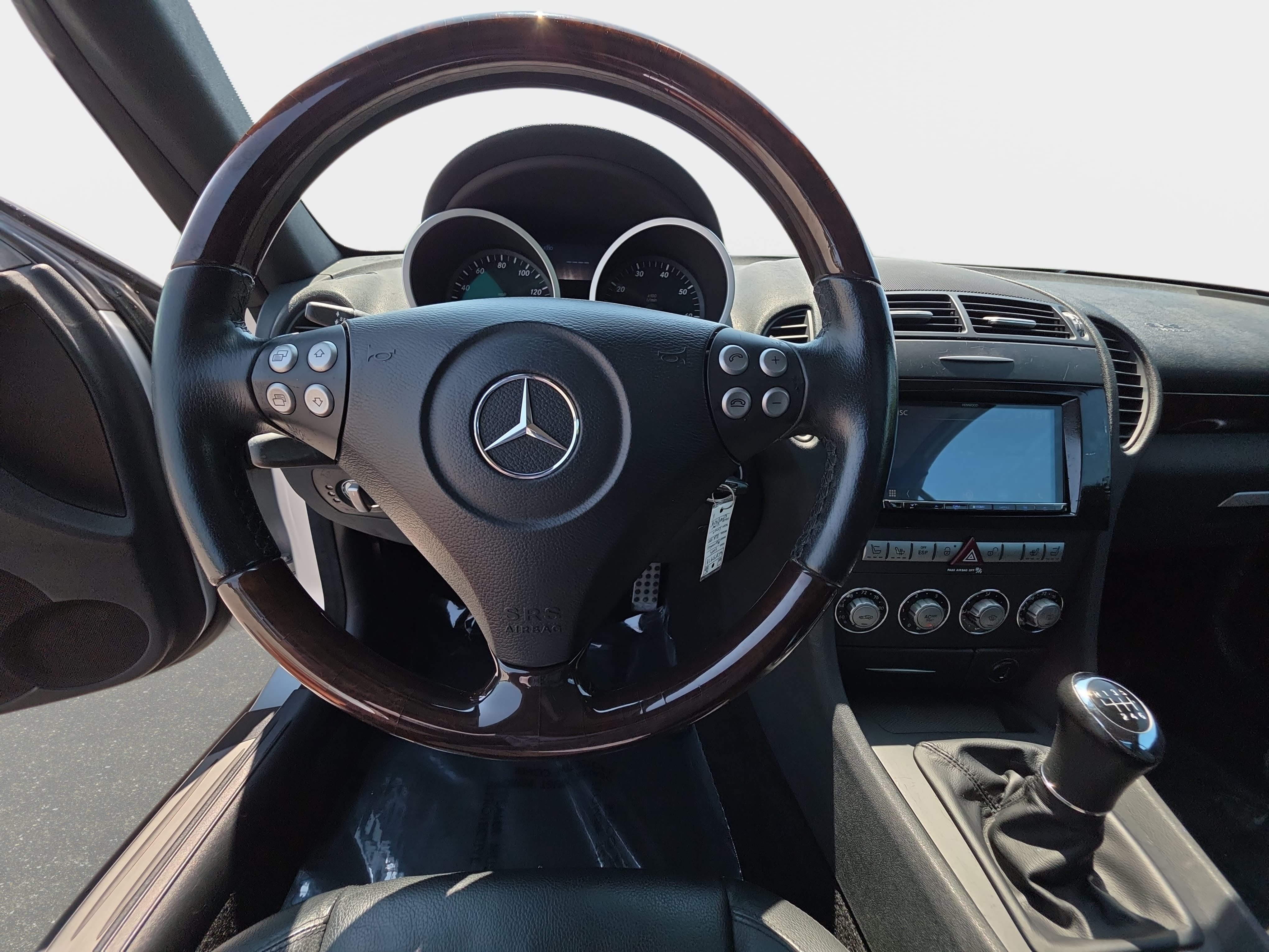 Used 2005 Mercedes-Benz SLK 350 image 13