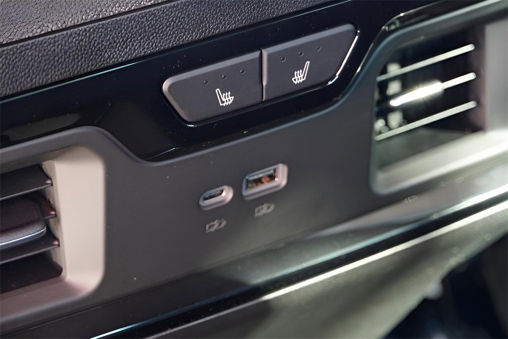 New 2026 GMC Sierra 2500 AT4 w/ AT4 Premium Plus Package image 36