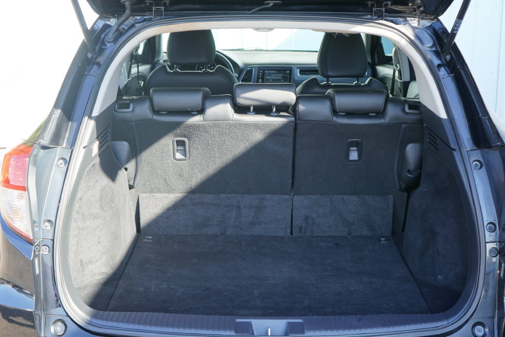 Used 2020 Honda HR-V Touring image 9