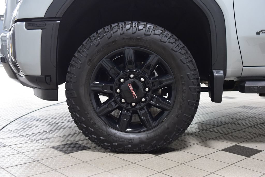 Used 2024 GMC Sierra 2500 AT4 w/ AT4 Preferred Package AWD/4WD image 32