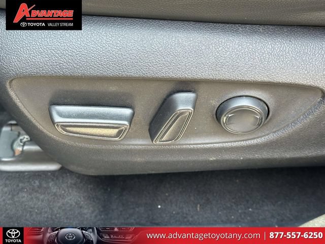 Certified 2021 Toyota Highlander XLE AWD/4WD image 22